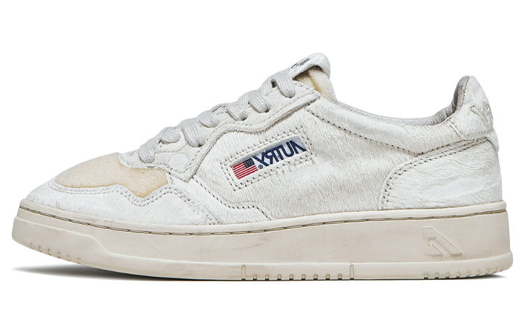 AUTRY Medalist Low 'Ivory White' Women's