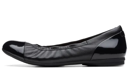 Clarks Sheepskin Casual Shoes Women's Black