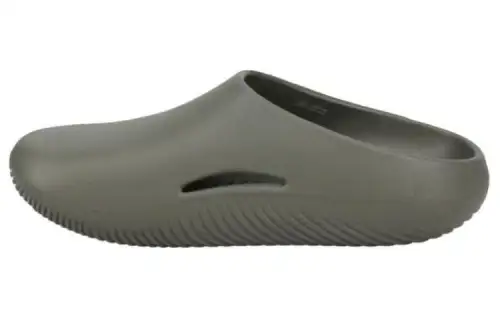 Crocs Mellow CLOG MELLOW CLOG Closed Toe Slippers Unisex Olive