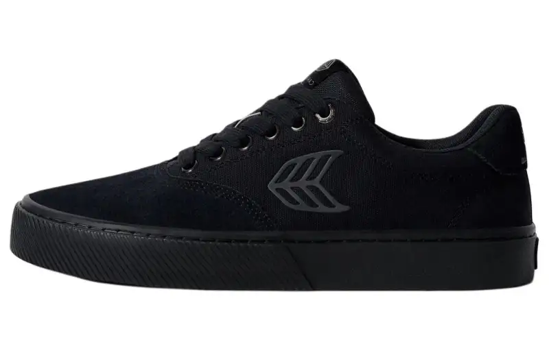 CARIUMA Suede Fashion Trend Low top Skateboard Shoes Unisex Black