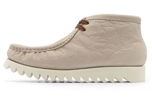 Bape A BATHING APE Bape Manhunt Beige Camo