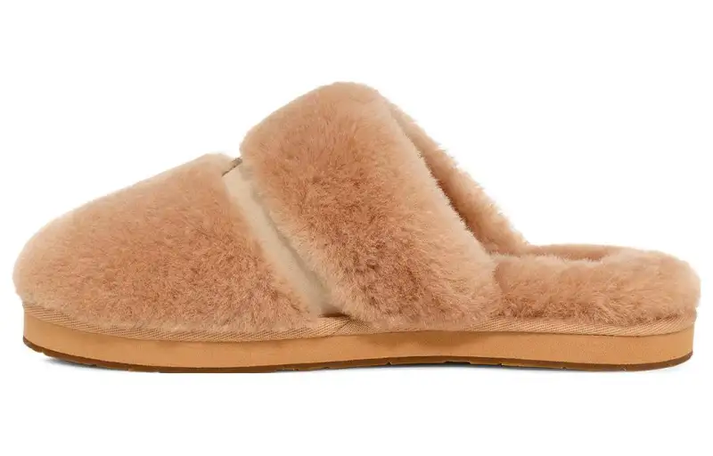 UGG Cow Split Leather Stylish Sandal Women's White