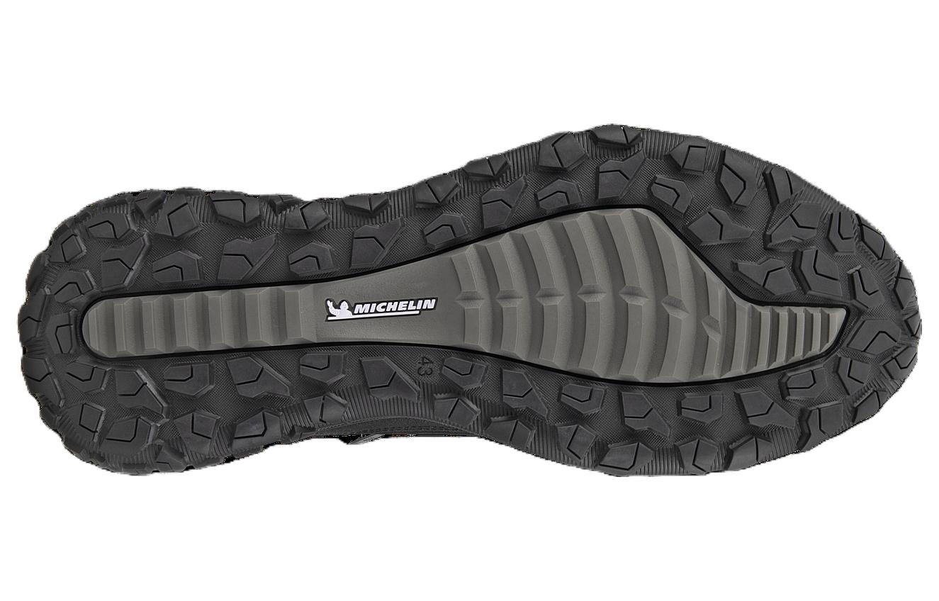 Ecco ULT-TRN leather insulated boots