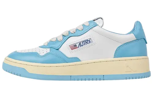 AUTRY Medalist Low Leather 'Light Blue White' Women's
