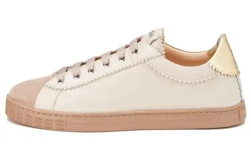 AGL Leather Comfortable And Trendy Low top Skateboard Shoes Women's White