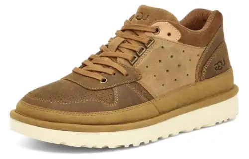 UGG Low top Casual Shoes Men's Brown