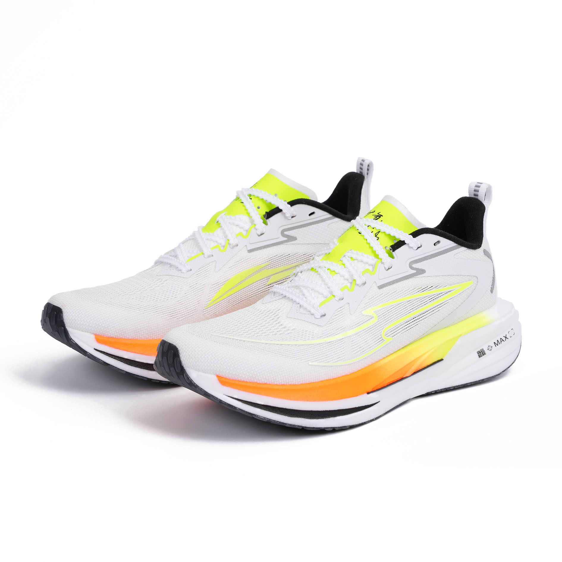 SHAONIANYUSHAN Rebound Cushioning Racing Low Top Running Shoes, Abrasion Resistant, Slip Resistant Unisex