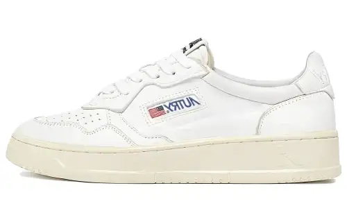 AUTRY Medalist Leather Sneakers