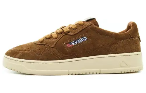 AUTRY Leather Low top Skateboard Shoes Men's Caramel