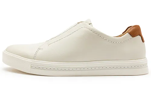 Clarks Leather Low top Skateboard Shoes Women's White