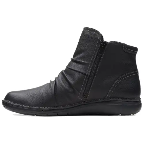 Clarks Un Loop Leather Ankle Boots 3cm Women's Black