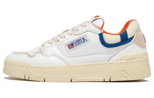 AUTRY CLC Panelled Leather Sneakers