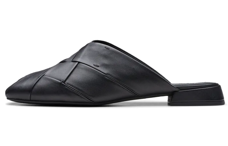 Clarks Closed Toe Slippers Women's
