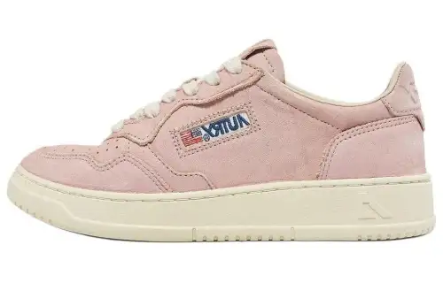 AUTRY Medalist Cow Leather Low top Skateboard Shoes Women's Pink