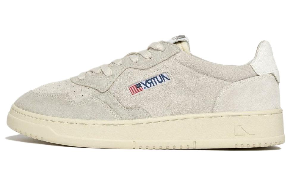 AUTRY Medalist Suede Sneakers