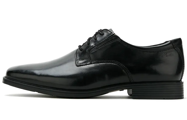 Clarks Cow Leather Dress Shoes Men's Black
