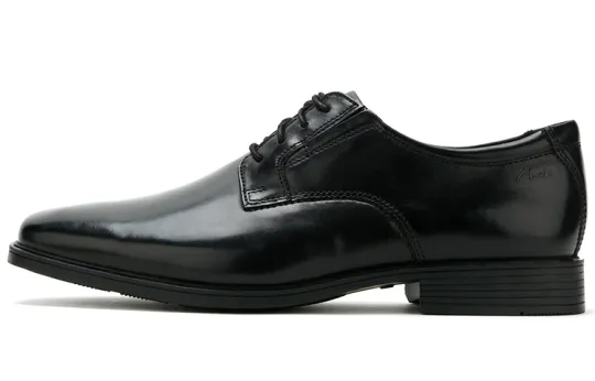 Clarks Cow Leather Dress Shoes Men's Black