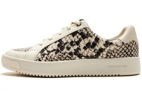COLE HAAN Low top Skateboard Shoes Women's Beige