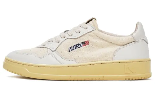 AUTRY Canvas Stylish Skateboarding Shoes Women's White