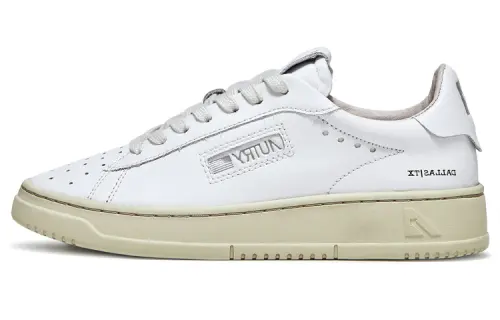 AUTRY Stylish Skateboarding Shoes Women's