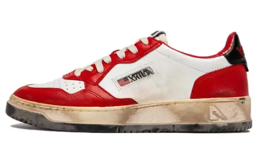 AUTRY Medalist Super Vintage Leather Sneakers