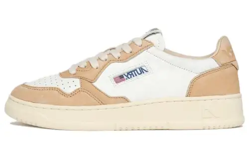 AUTRY Medalist Leather Sneakers