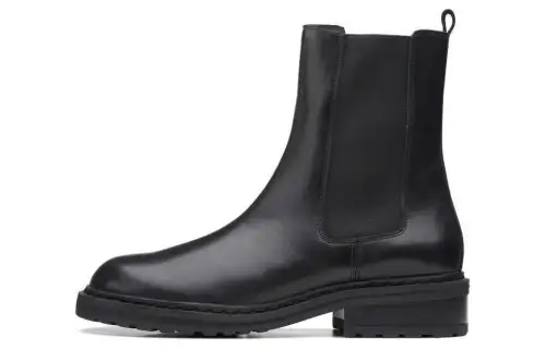Clarks Leather Crew Chelsea Boots Women's Black