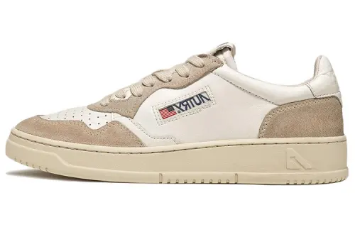 AUTRY Stylish Skateboarding Shoes Men's White