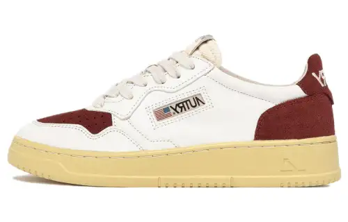 AUTRY Medalist Leather, Suede Low top Skateboard Shoes Women's White Red