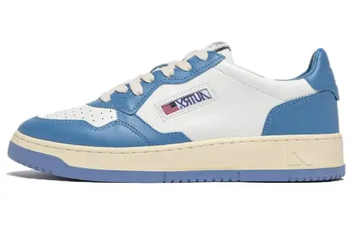 AUTRY Medalist Leather Low White Niagara Women's