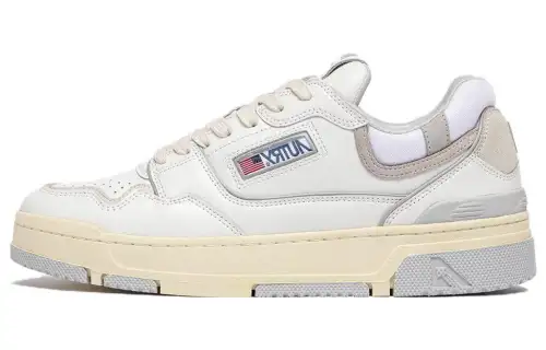 AUTRY CLC Leather Chunky Sneakers