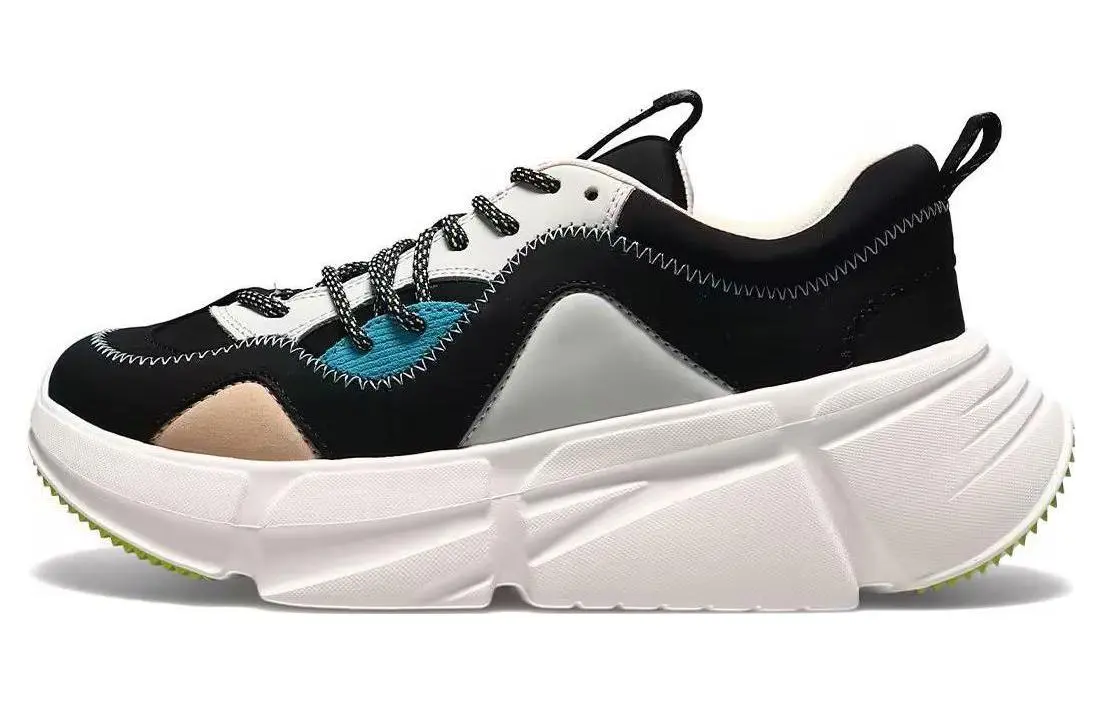 UGG Low top Running Shoes Women's Black