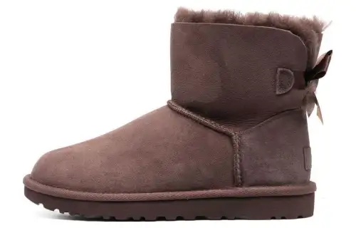 UGG Bailey Short Snow Boots Women's Burnt Wood Color