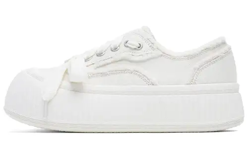 Dickies Slip Resistant, Abrasion Resistant, Lightweight Low top Canvas Shoes Women's Beige