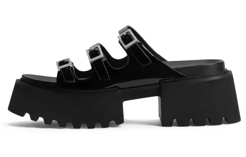 CHARLES&KEITH Slide Slippers Women's Black Patent Black/Cognac Brandy