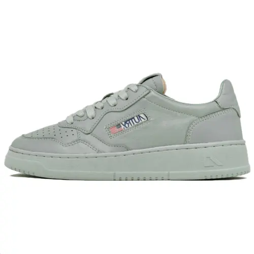 AUTRY Medalist Low top Skateboard Shoes Women's Gray