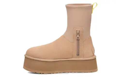 UGG Classic Dipper Boot Sand Women's