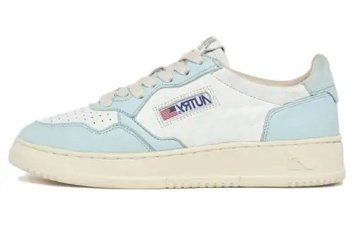 AUTRY Medalist Leather Sneakers