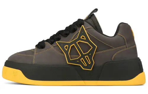 Naked Wolfe Kosa Leather Low top Stylish Skateboarding Shoes Men's Black Yellow
