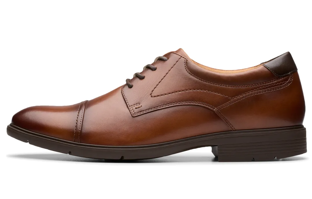 Clarks Cow Leather Dress Shoes Men's Light Brown