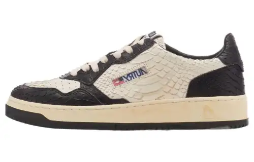 AUTRY Super Vintage Leather Sneakers