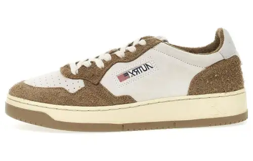 AUTRY Medalist Leather Slip Resistant Low top Skateboard Shoes Men's White Brown