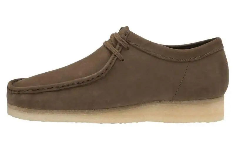 Clarks Wallabee desert boots