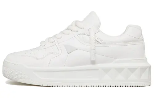 Valentino Garavani One Stud Lace Up Sneakers
