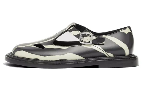 Burberry River Trekking Shoes Women's Black