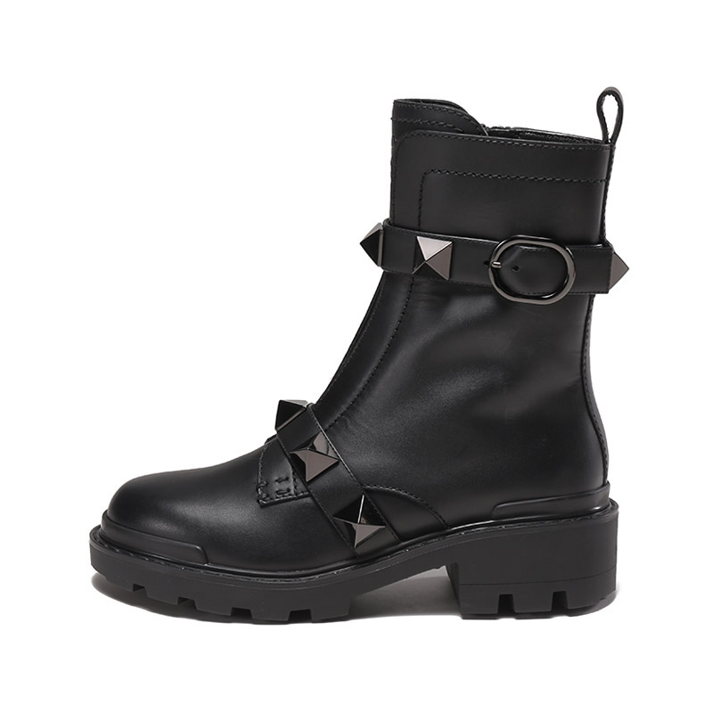 Женские ботинки Valentino Valentino Roman Stud (черные)