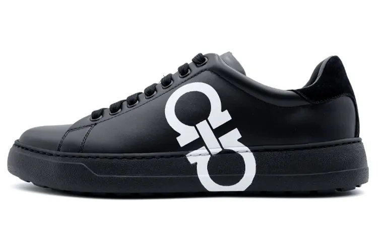 FERRAGAMO Gancini Low top Stylish Skateboarding Shoes Men's Black