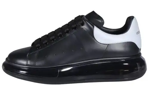Alexander McQueen Oversized Sneaker Cow Leather Low top Stylish Skateboarding Shoes Men's Black
