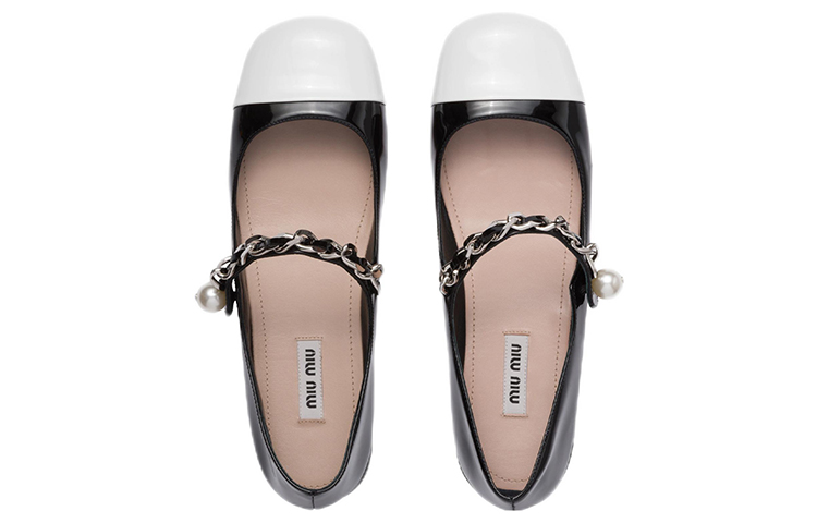 MIU MIU Patent Leather Casual Shoes Women's Black White