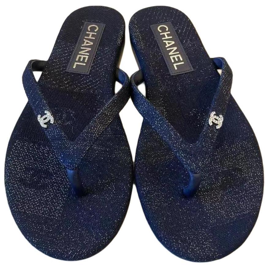 CHANEL Flip Flops Women's